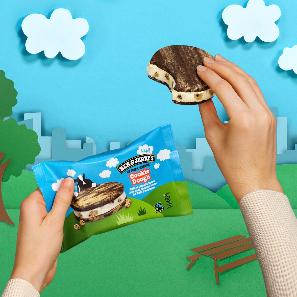 Cookie Dough Sandwich - Single 2 / 4