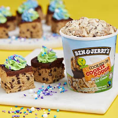 Pint with cookie bars